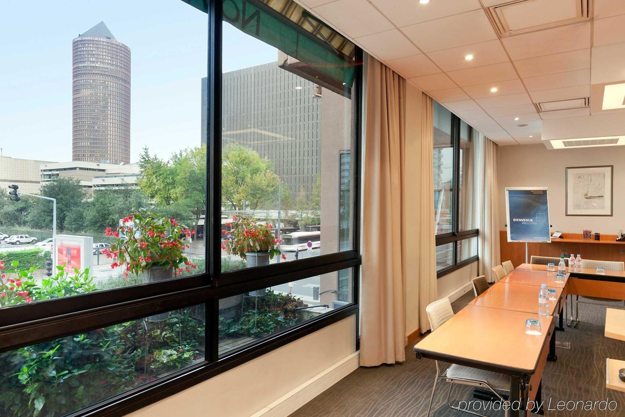 Novotel Lyon Centre Part-Dieu ภายนอก รูปภาพ